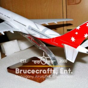 Model of Qantaslink Dash 8 300 series with detailed craftsmanship.